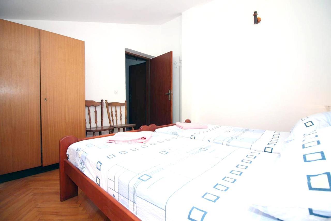 Charming Apartment In Tisno With 2 Bedrooms And Air Conditioning Exterior photo