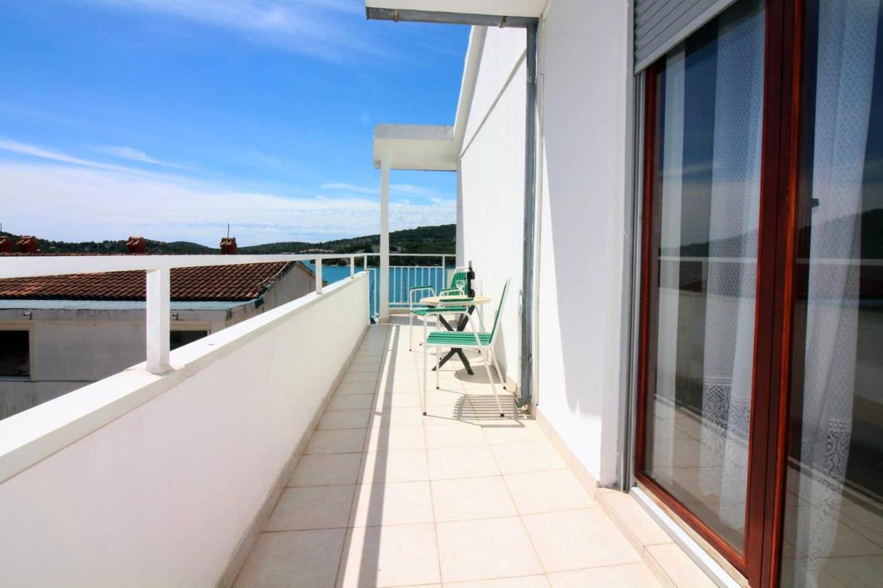 Charming Apartment In Tisno With 2 Bedrooms And Air Conditioning Exterior photo